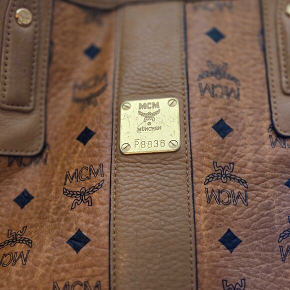 MCM Liz Reversible Large Visetos Tote Bag - Picture 2 of 7